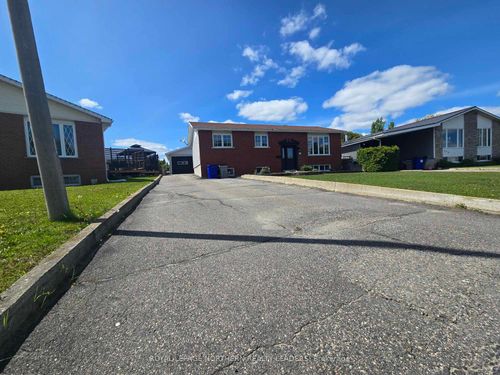 246 Timcor Cres, Timmins, ON, P4R1C7 | Card Image