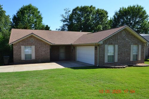 11 Farrah St, Ward, AR, 72176-9478 | Card Image