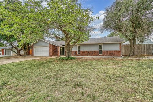 1008 Trail Dr S, Altus, OK, 73521-1035 | Card Image