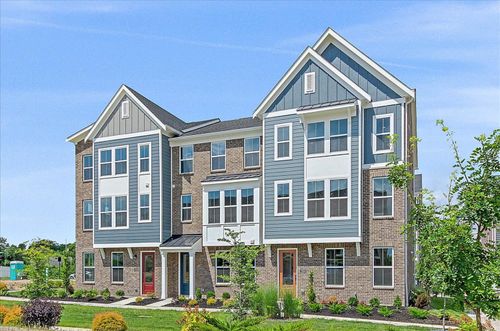 7252 Abington Way, West Chester, OH, 45069-6343 | Card Image