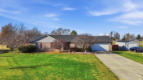 104 Division Dr, Tipton, IN, 46072-8998 | Card Image