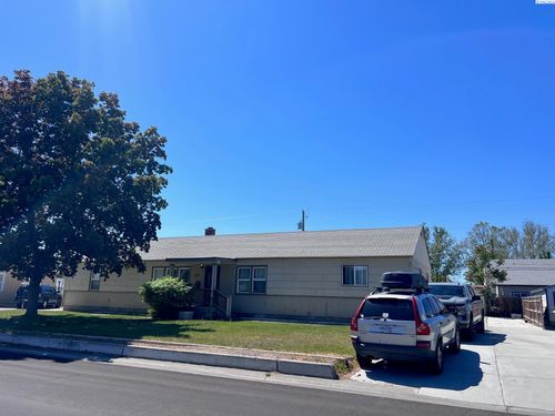 1317 Farrell, Richland, WA, 99352 | Card Image