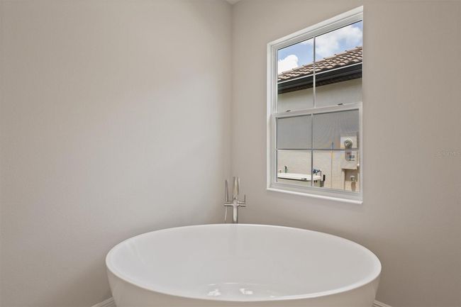 14531 Swiss Bridge Dr, House other with 5 bedrooms, 4 bathrooms and null parking in Lithia FL | Image 7