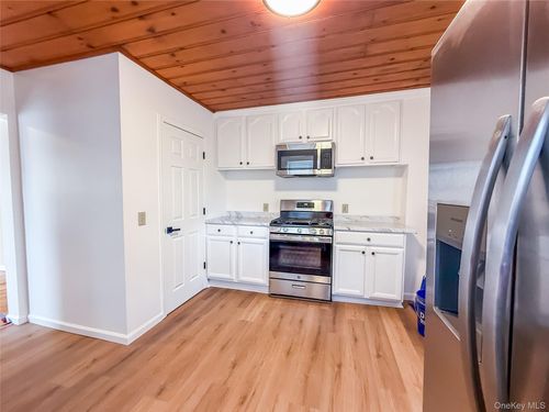 2-4 Elm Pl, Poughkeepsie, NY, 12601-1918 | Card Image