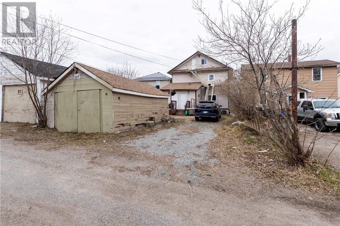 Residential Income in Sudbury 4