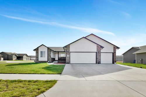 225 E Ripley Ct, Derby, KS, 67037-2329 | Card Image