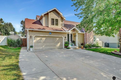 2716 Kipling Cir, Lincoln, NE, 68516-2749 | Card Image