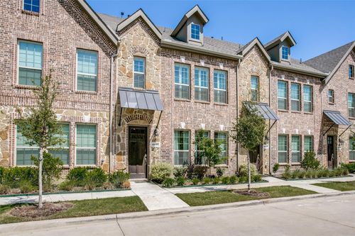 2435 Klamath Dr, Lewisville, TX, 75056-6789 | Card Image