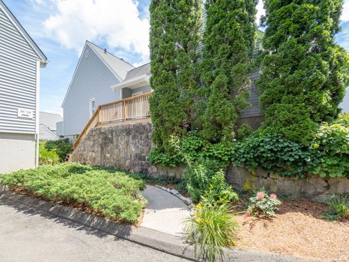 26-26 Wilton Crst, Wilton, CT, 06897-4050 | Card Image
