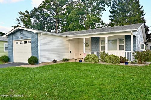 26 Arms Ct, Brick, NJ, 08723-7127 | Card Image