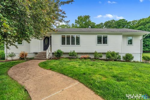 37 Woodside Dr, Branford, CT, 06405-5227 | Card Image