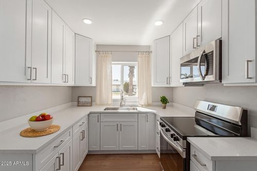 8022 E 1st Ave, Mesa, AZ, 85208-1402 | Card Image