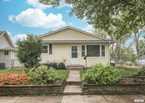 366 22nd St, East Moline, IL, 61244-1202 | Card Image