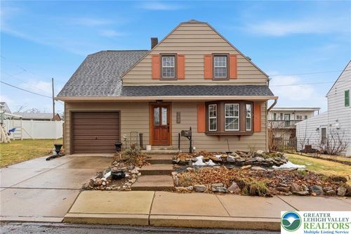 717 Mount Airy Ave, Bethlehem, PA, 18018-3306 | Card Image