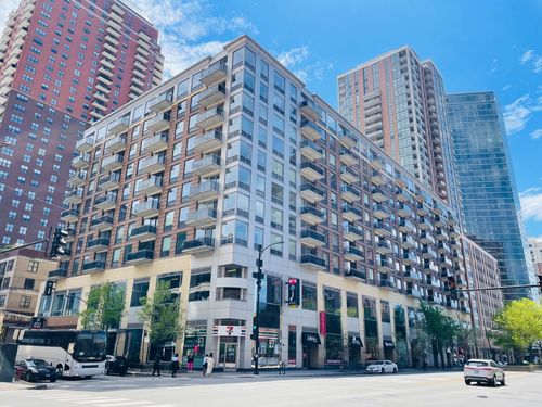 902-1 E 8th St, Chicago, IL, 60605-5063 | Card Image