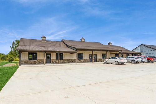 3-4-106 Towne Centre Dr, Urbana, IA, 52345-9114 | Card Image