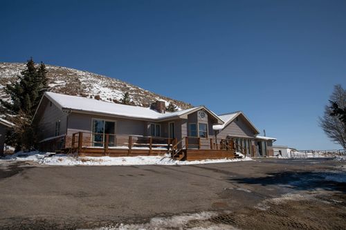 608 Cliff Dr, Dubois, WY, 82513-5029 | Card Image