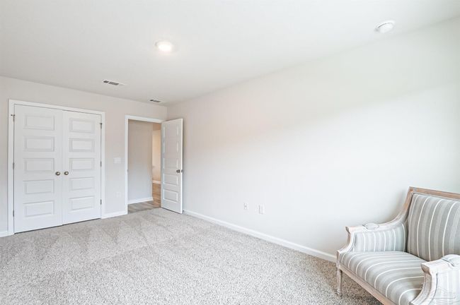 2802 Chevy Cir, House other with 5 bedrooms, 3 bathrooms and 2 parking in Pace FL | Image 4