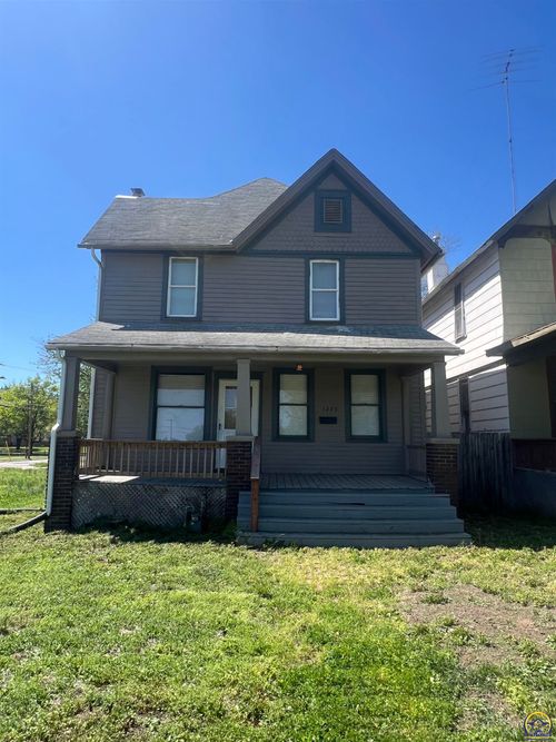 1273 Sw Tyler St, Topeka, KS, 66612 | Card Image