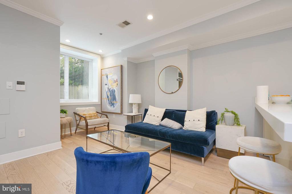 Residential in WASHINGTON 4