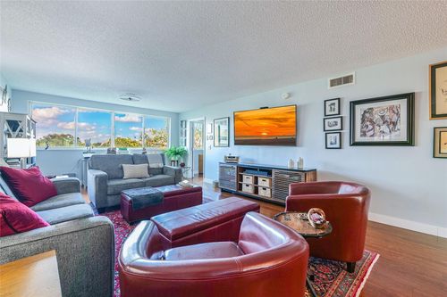 apt-307-10111 Nw 24th Pl, Sunrise, FL, 33322-6885 | Card Image