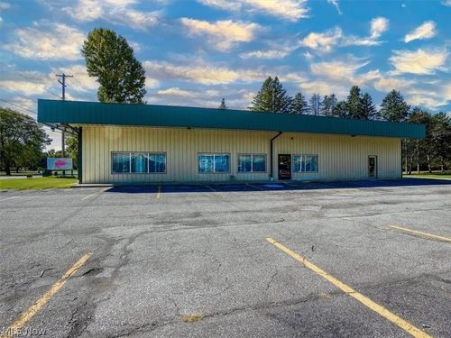 326 W Main Rd, Conneaut, OH, 44030-2073 | Card Image