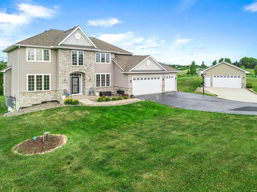 24678 Churchview Cir, New Prague, MN, 56071-5503 | Card Image