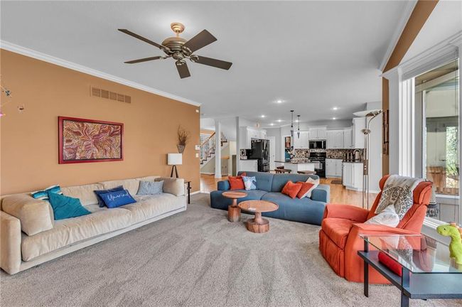 5712 Payne St, House other with 5 bedrooms, 5 bathrooms and null parking in Shawnee KS | Image 10
