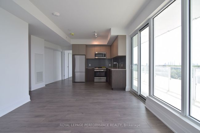1101 - 20 Brin Dr, Condo with 2 bedrooms, 1 bathrooms and 1 parking in Etobicoke ON | Image 5