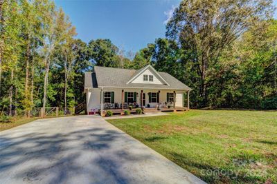 4776 Bonnie Brook Court, House other with 3 bedrooms, 2 bathrooms and null parking in Vale NC | Image 2