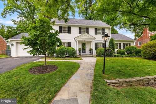 8015 Glendale Rd, CHEVY CHASE, MD, 20815-5902 | Card Image