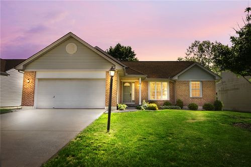 7750 Crystal Lake Ln, Hamilton Twp, OH, 45039-7012 | Card Image
