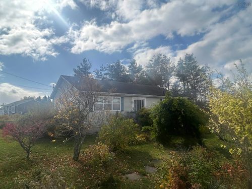 10 Pine Ridge Rd, Lower South River, NS, B2G0B4 | Card Image