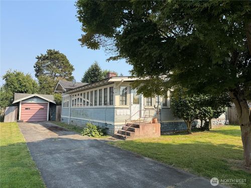 1814 Douglas St, Mount Vernon, WA, 98273-5227 | Card Image
