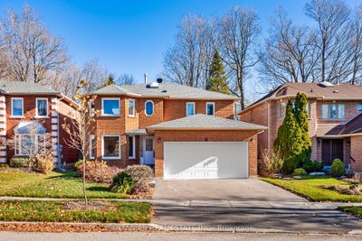 41 Red Oak Dr, House other with 4 bedrooms, 4 bathrooms and 5 parking in Richmond Hill ON | Image 1