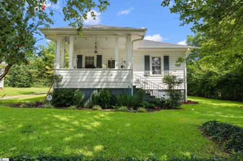 95 Lawrence St, Lyman, SC, 29365-1612 | Card Image