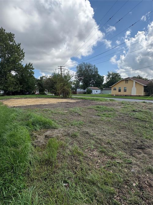 1408 Prairie St, Beaumont, TX, 77701-8343 | Card Image