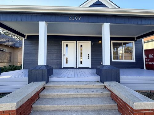 1-2209 Gano St, Houston, TX, 77009-8223 | Card Image