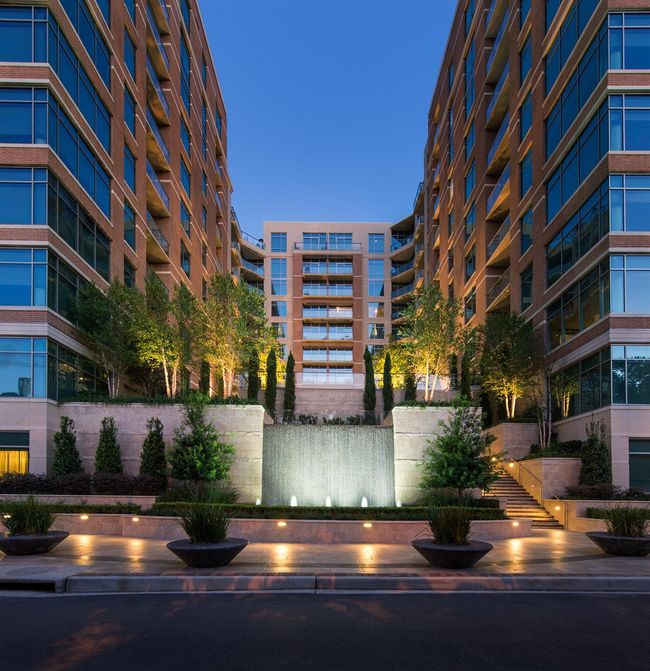 Water wall garden | Image 6