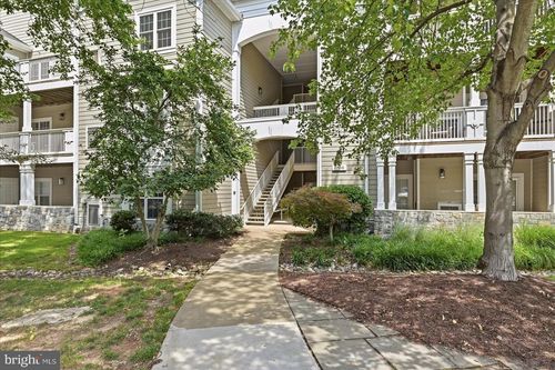 31-1700 Lake Shore Crest Dr, RESTON, VA, 20190-3248 | Card Image