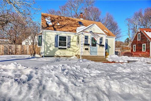 12 Collation Circle, North Kingstown, RI, 02852 | Card Image