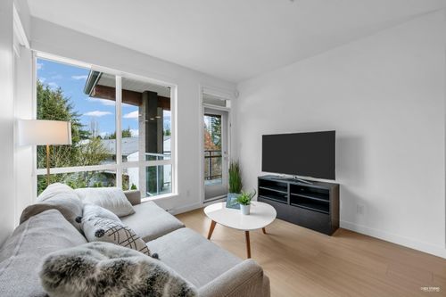 318-5460 Broadway, Burnaby, BC, V5B0B4 | Card Image