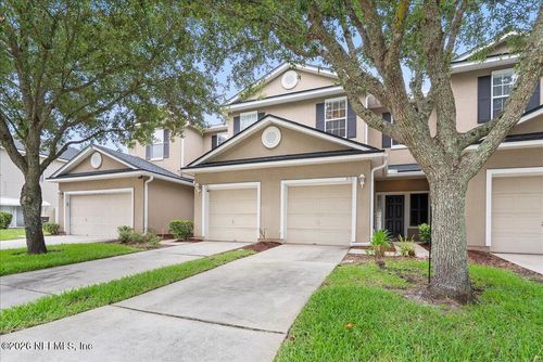 9390 Grand Falls Dr, Jacksonville, FL, 32244-4994 | Card Image