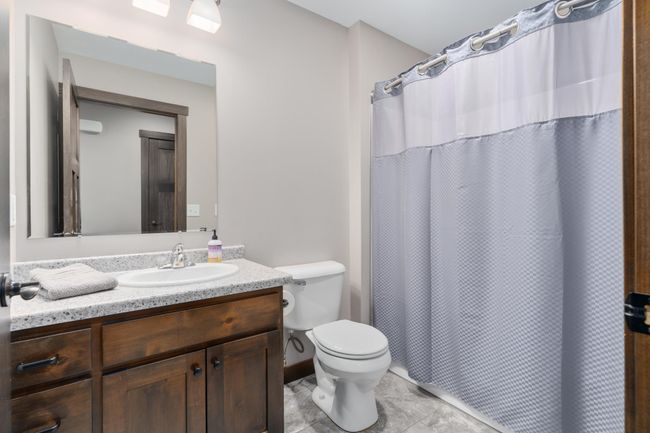 18-Bathroom.jpg | Image 17