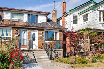 58 Rowntree Ave, Home with 2 bedrooms, 2 bathrooms and null parking in Toronto ON | Image 3