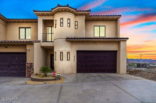 8490 River View Villas Dr, Parker, AZ, 85344-7214 | Card Image