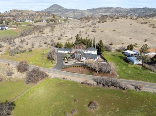 4935 Cherry Ln, Medford, OR, 97504-9307 | Card Image