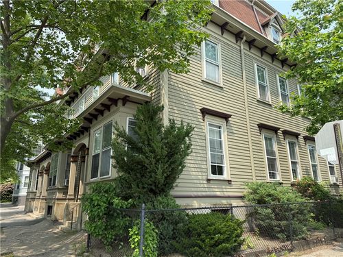 339 Thayer St, Providence, RI, 02906-1562 | Card Image
