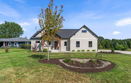 6691 Yamoto Way, Fennville, MI, 49408-8652 | Card Image