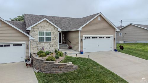823 Spellman Circle, Clay Center, KS, 67432 | Card Image